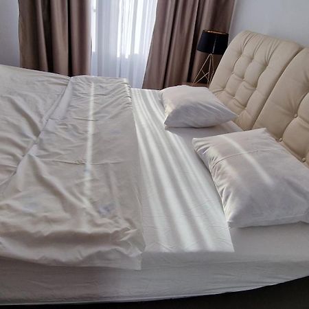 Apartament Maradeya Navodari Ngoại thất bức ảnh
